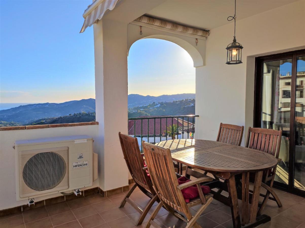 Lovely 2 Bedroom Apartment With Sea View, Frigiliana Eksteriør billede