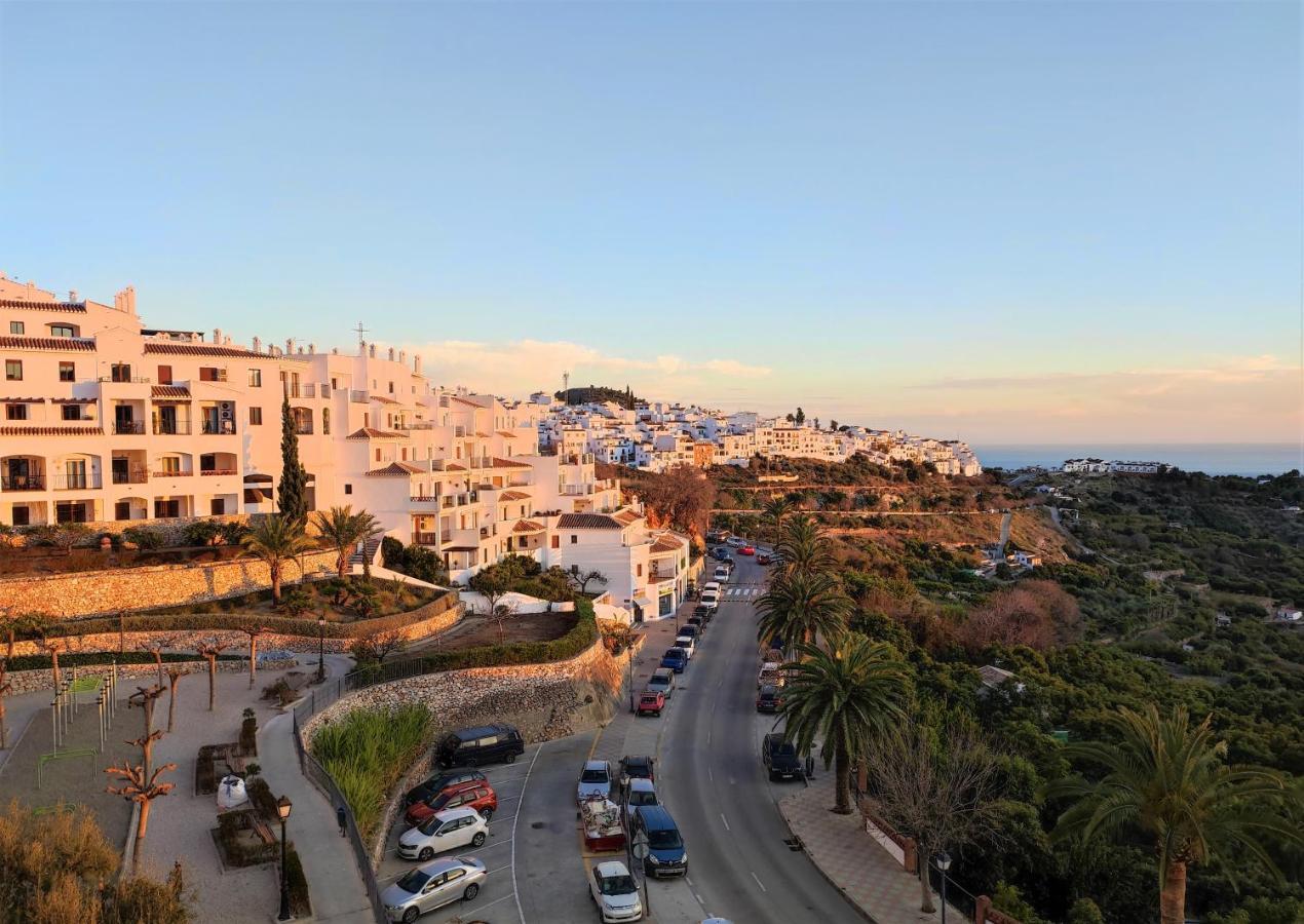 Lovely 2 Bedroom Apartment With Sea View, Frigiliana Eksteriør billede