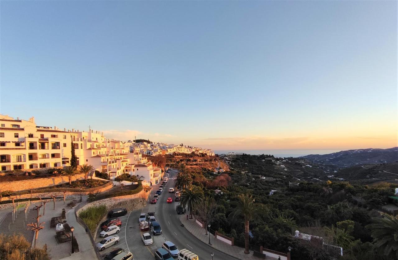 Lovely 2 Bedroom Apartment With Sea View, Frigiliana Eksteriør billede